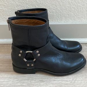 Frye black leather ankle boots women’s size 6.5